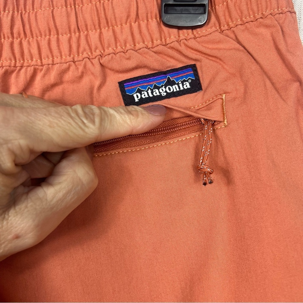 NWT Patagonia Mens XL Nomader Volley Shorts - Picture 8 of 14